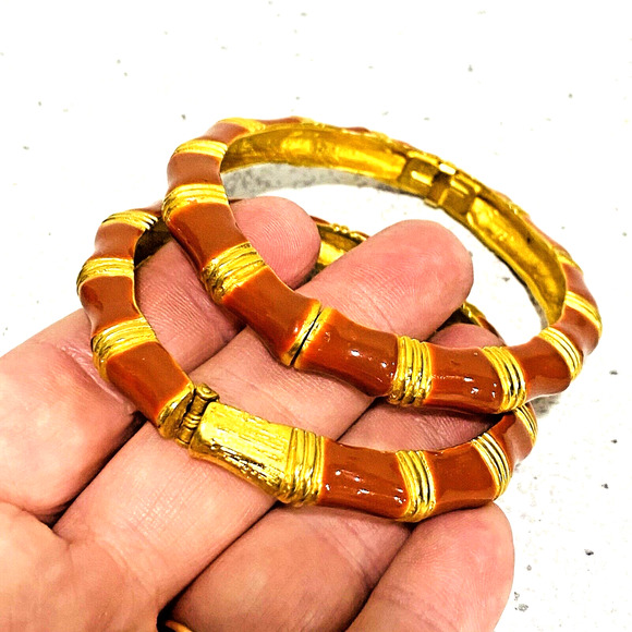 2 Kenneth Lane Signed Goldtone Burnt Orange Ribbed Bracelets Hinged Slim Bangles - Picture 4 of 10
